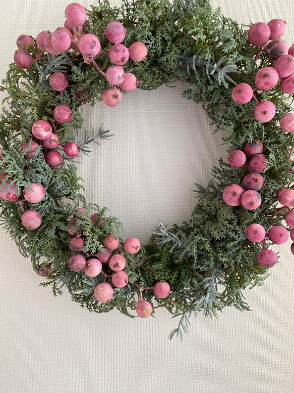 『Creema限定』【送料無料】くすみピンクの木の実のクリスマスリース　アーティフィシャルフラワー　A-288 6枚目の画像