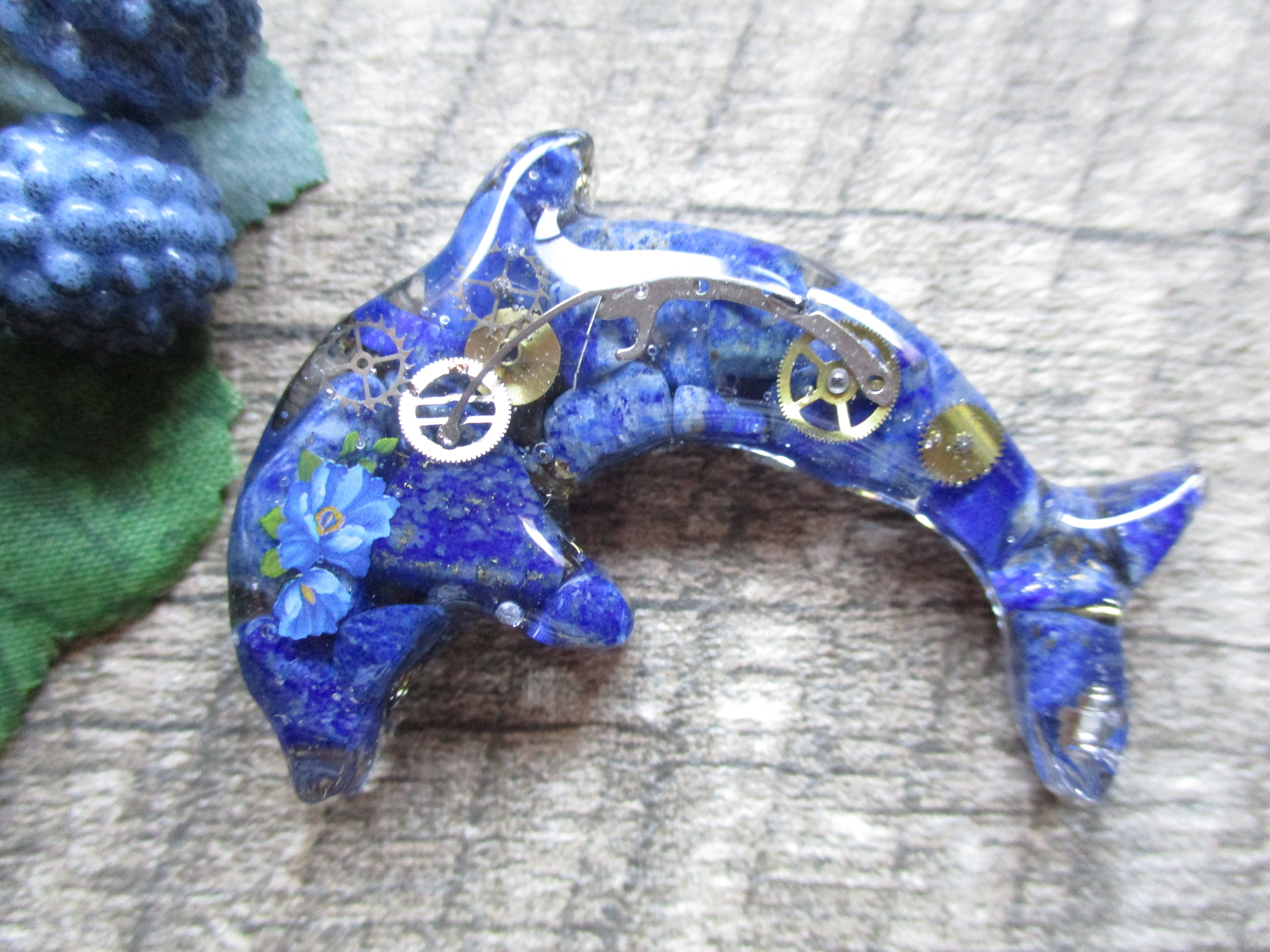 ◇2370再販 ⏱未来から来た青いイルカ ラピスラズリのオルゴナイト  