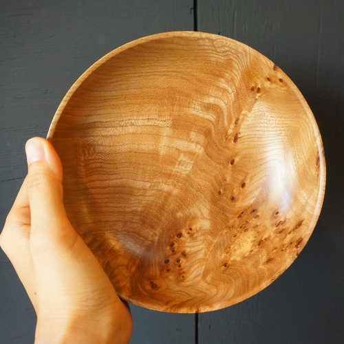 裏を見せたくなる 天然木のうつわ 【木 皿 木製 食器】＃175 ニレ 中皿