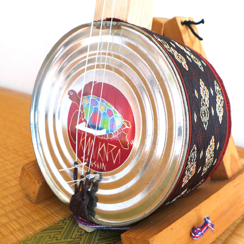 カンカラ三線 カンカラ三線&予備の絃 楽器・アクセサリ さんかくー 通販