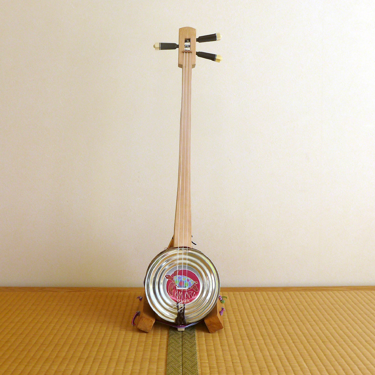 レトロ】 カンカラ三線 2本セット カンカラ三線&予備の絃 楽器