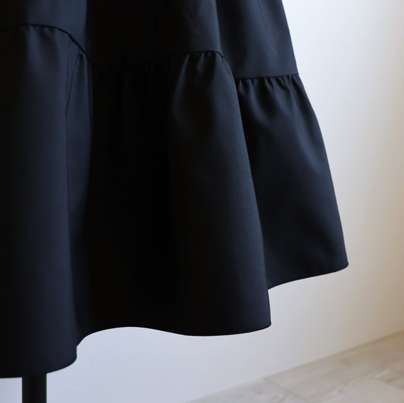 [在迷人的場景中看起來很棒◎]由不同材質製成的WHOLEGARMENT連身裙[黑色] 第15張的照片