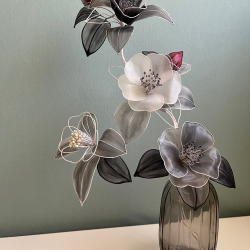 一点物】椿 白い枝 白椿 水墨画風 ディップフラワー ワイヤーフラワー