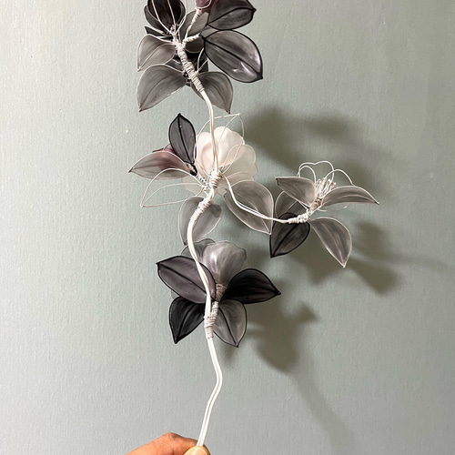 一点物】椿 白い枝 白椿 水墨画風 ディップフラワー ワイヤーフラワー