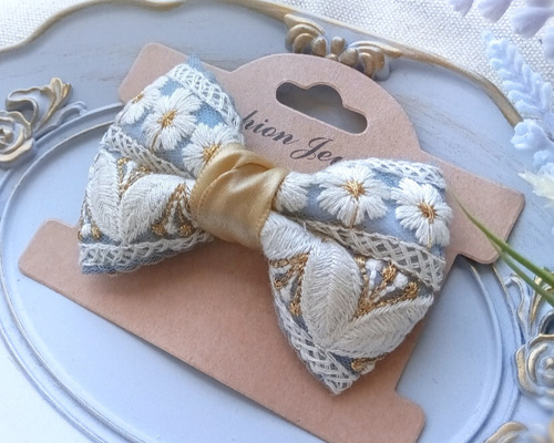 ブルーとホワイトのインド刺繍リボンのポニーフック ポニーフック