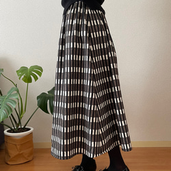 春　スッキリとしたギャザースカート　北欧　カラーデニム　洗える　ロング　 4枚目の画像