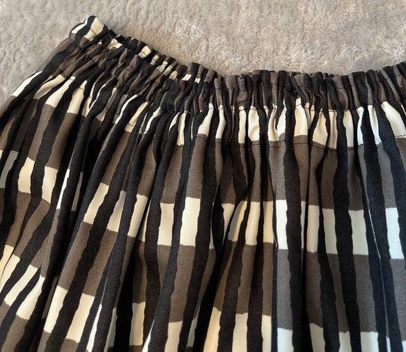 春　スッキリとしたギャザースカート　北欧　カラーデニム　洗える　ロング　 11枚目の画像