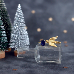 クリスマス限定セット：ツバメとブルーサファイアのリング（フリーサイズ） 1枚目の画像