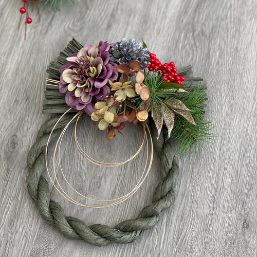 しめ縄リース　赤紫ダリア　小梅 しめ縄リース 赤紫ダリア 小梅