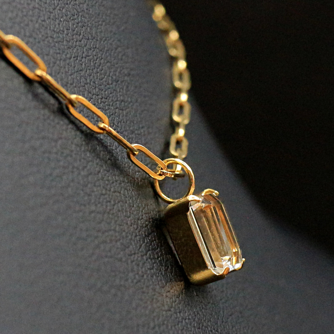 AG-K18-42　天然石 K18 ペンダント トップ ホワイトトパーズ