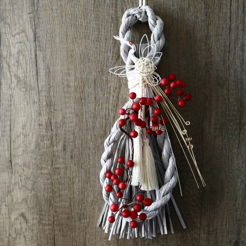 しめ縄2025 しめ飾り2025『初』縦ゆい〆縄 中 和紙 グレー スタイリッシュ しめ縄