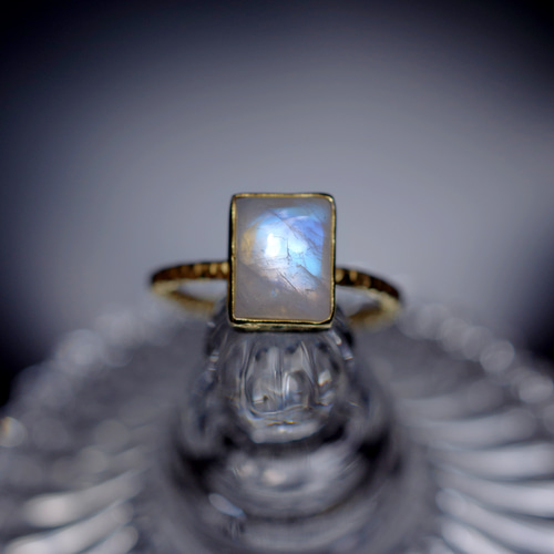 ☆新作☆『ロイヤルブルームーンストーン』の世界でひとつの天然石  