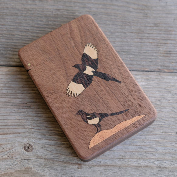 木製名片夾鳥“喜鵲” 第3張的照片