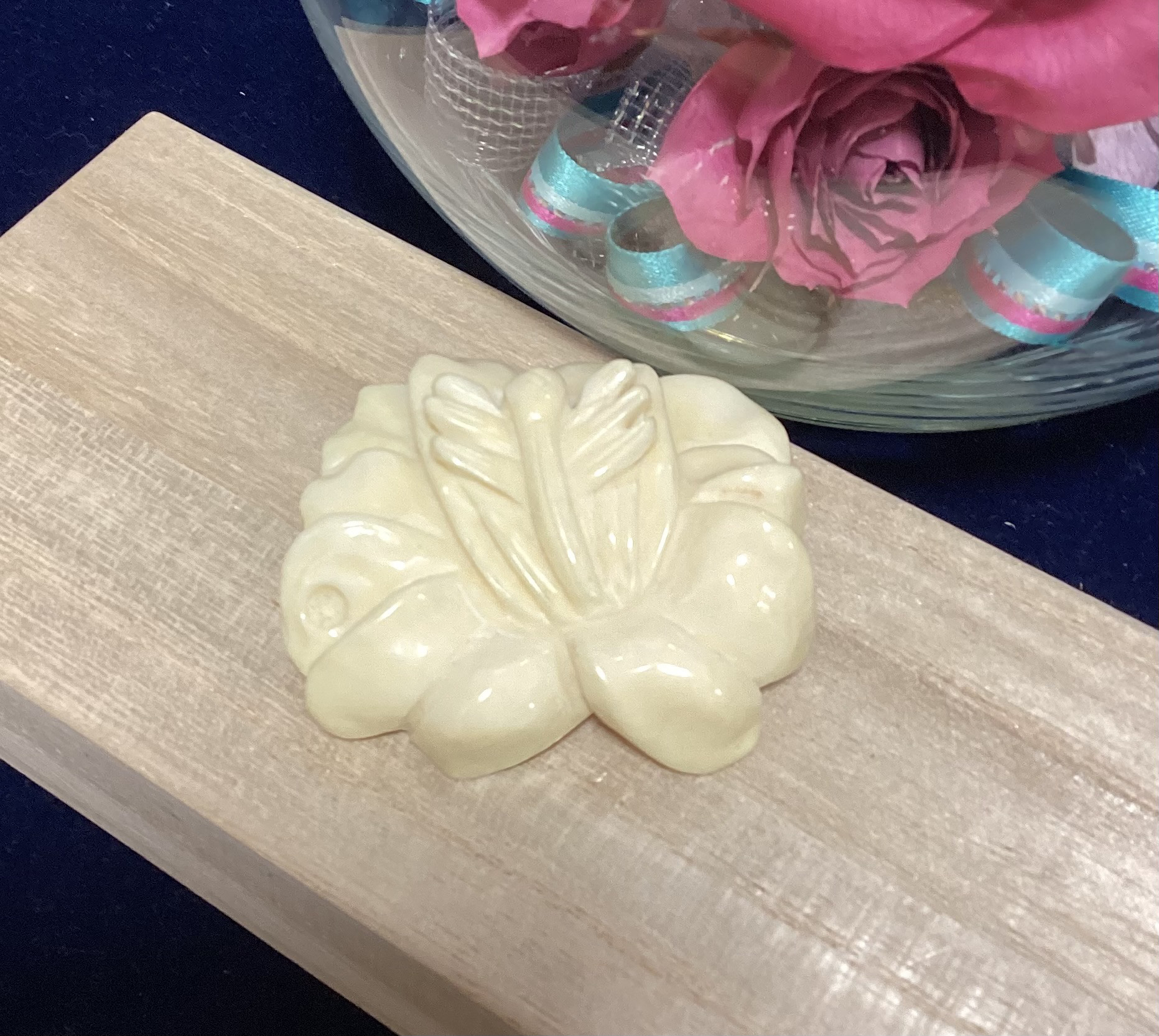 ☆本象牙　ブローチ　MY-13（A) 14,200円