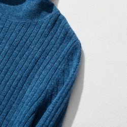 既美觀又實用的高領羊毛針織品 孔雀藍 231112-1 第3張的照片