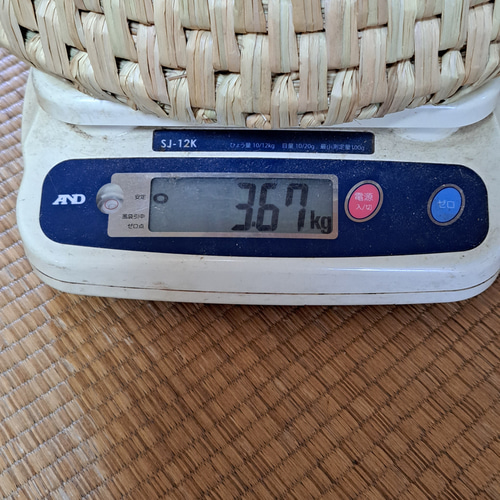 藁いずみ(稲わら製品)、飯櫃入れ、わら細工(価格はお櫃の大きさ 藁いずみ(稲わら製品)、飯櫃入れ、わら細工(価格はお櫃の大きさ