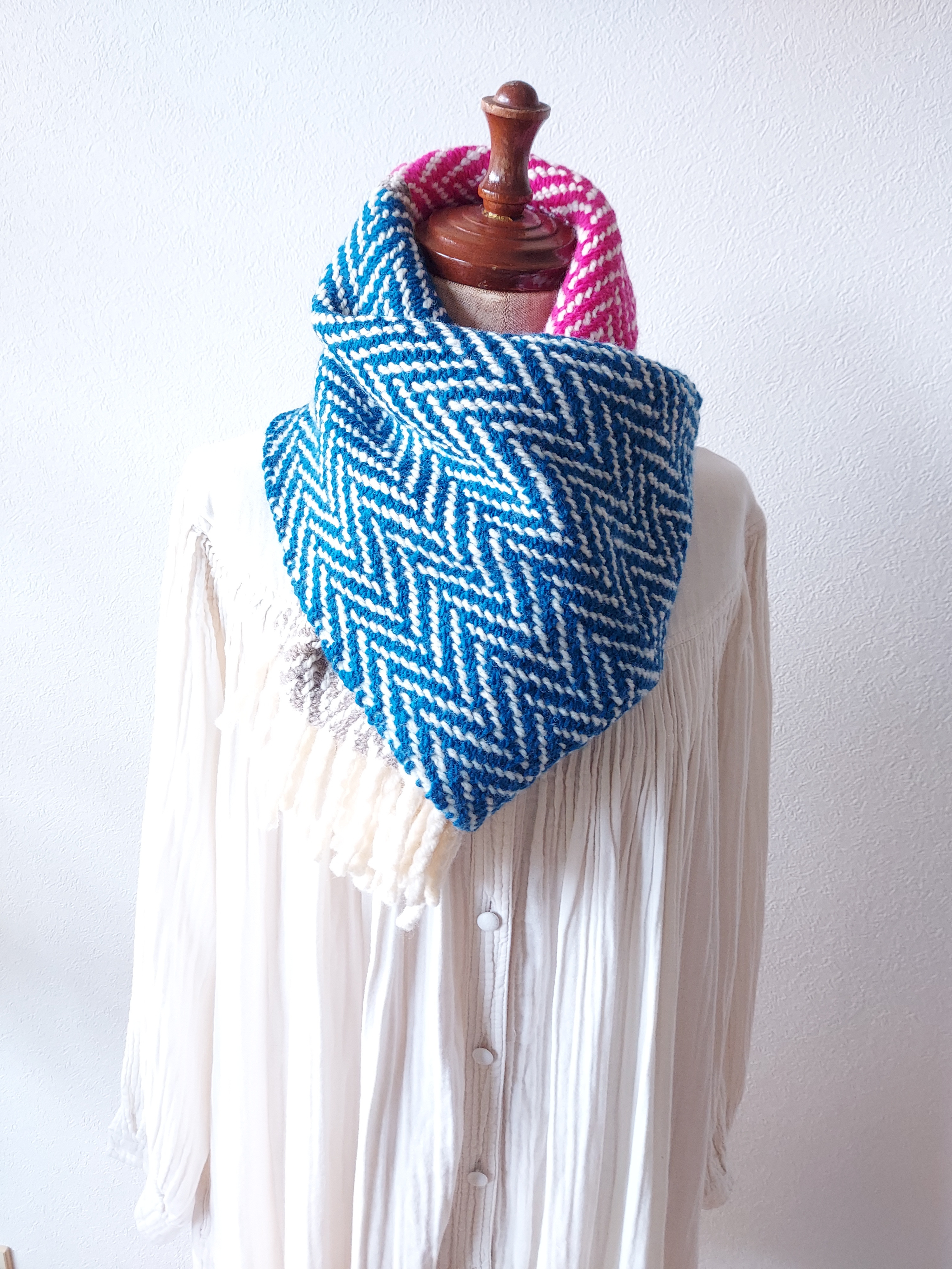 ホームスパン Herring bone マフラー　ローズピンク×青