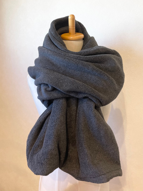 受注製作 秋冬のサッと羽織れるたっぽりカーディガン チャコールグレー 2枚目の画像