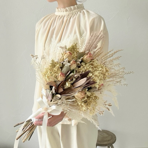 秋冬ベージュ〈花材おまかせドライフラワーブーケ〉ウェディング 秋冬ベージュ〈花材おまかせドライフラワーブーケ〉ウェディング