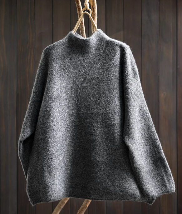 ★春秋冬に活躍 暖かいアルパカのセーター  カラー6色　さらりと着心地良い　厚さ冬 1枚目の画像