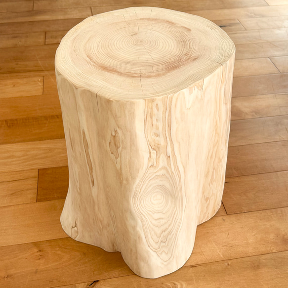 Hinoki  Wood  Stool No.477 1枚目の画像