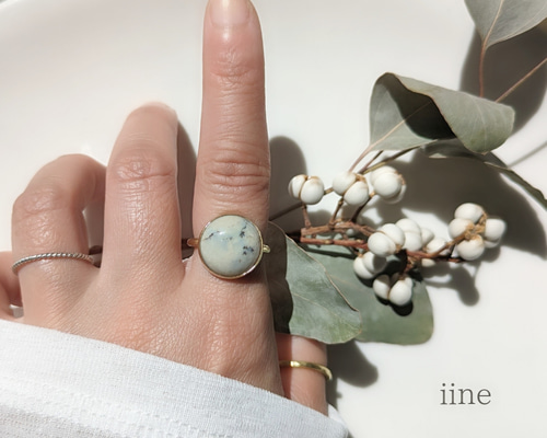 大人気ストーン*エクリュカラーの*天然石のラウンドリング アフリカン