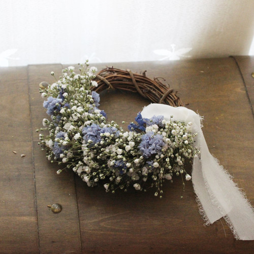 かすみそうとブルースターチスのハーフリース ドライフラワー