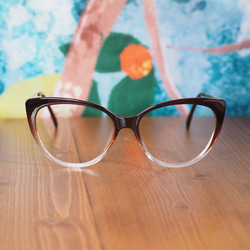 フォックス型｜ブラウングラデーション フレーム｜老眼鏡、だてメガネ、近視用・乱視用・サングラスとして作成OK 2枚目の画像