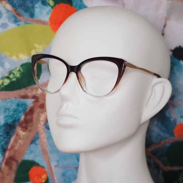 フォックス型｜ブラウングラデーション フレーム｜老眼鏡、だてメガネ、近視用・乱視用・サングラスとして作成OK 4枚目の画像