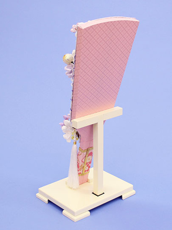 金襴や縮緬を使用した、つまみ細工の簪羽子板　Flor　白桜アクリルケース飾り 