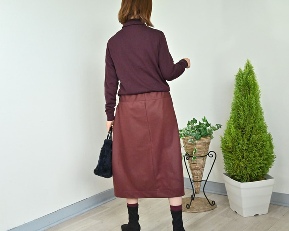 ギャザーポケットのウールスカート：ボルドーブラウン 6枚目の画像