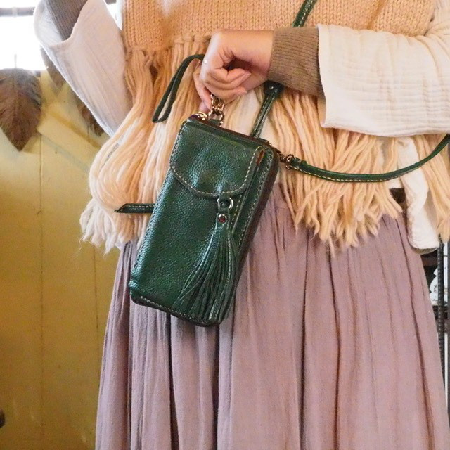 ウォレットショルダー スマホケース 本革 牛革 お財布　ポシェット　旅行　レザー　かわいい