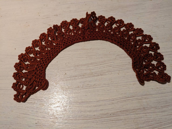 トルコ製　手編みニット襟飾り　＜赤茶色＞ 3枚目の画像