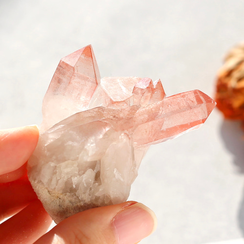 ディープピンクレムリアンシード ディアマンティーナ産 天然石 水晶