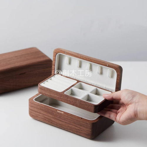 コンパクトサイズで携帯に便利!! アクセサリー収納ケース 木製 二段