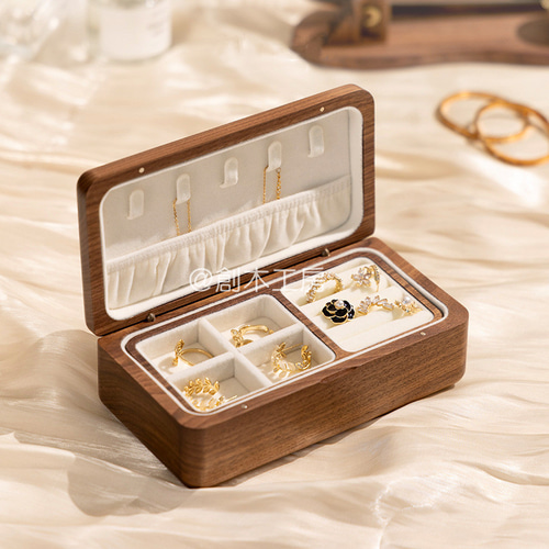 コンパクトサイズで携帯に便利!! アクセサリー収納ケース 木製 二段