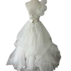 ウェディングドレス  フロントスリット   ショルダー型   ツーピース   ラッフルフリル  花嫁 5枚目の画像