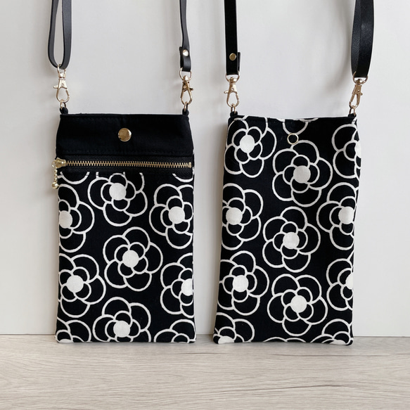 スマホショルダー/カメリア×ブラック/スマホポシェット スマホポーチ/ショルダー長さ調整可◎合皮/ギフト 親子双子コーデ 9枚目の画像