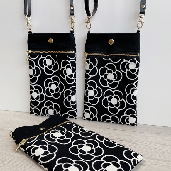 スマホショルダー/カメリア×ブラック/スマホポシェット スマホポーチ/ショルダー長さ調整可◎合皮/ギフト 親子双子コーデ 8枚目の画像