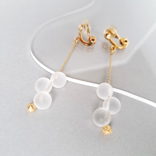 上品×個性的】痛くないイヤリング/ピアス 曇りガラス風 フロスト
