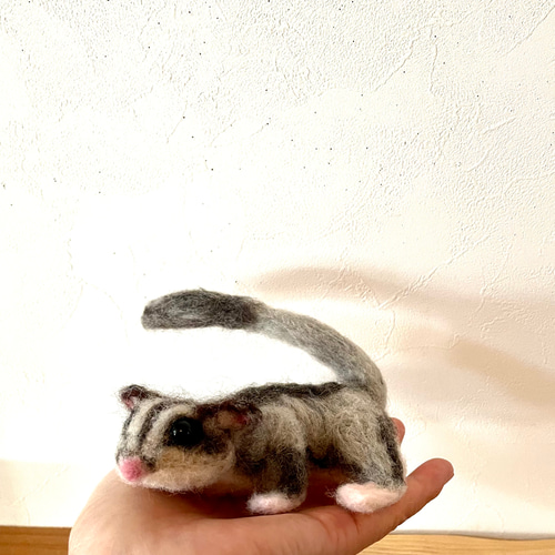 羊毛フェルト　　フクロモモンガ 8e5ebe3159c6769c88d87d6f69bc9b