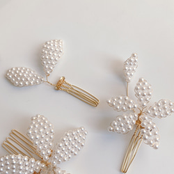 white pearl flower comb set 4枚目の画像