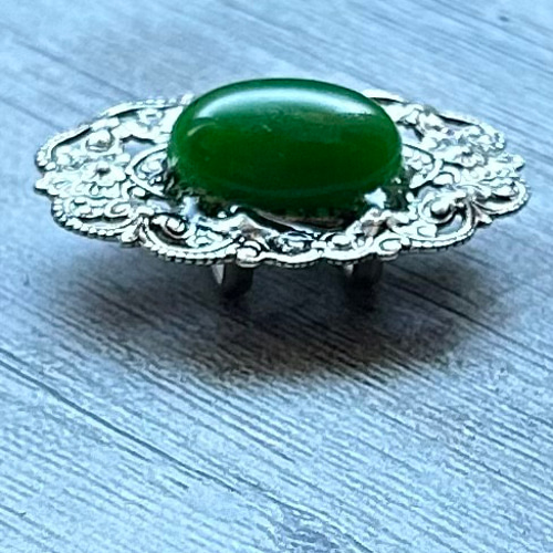 翡翠　ブローチ　帯留め　ペンダント 帯留め 帯留 ガラス 彫刻花 ヴィンテージ 翡翠風 グリーン/緑 帯留め