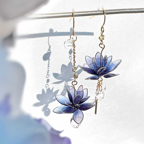 一輪花 -蓮- 瑠璃色 ピアス/イヤリング ディップアート アメリカン