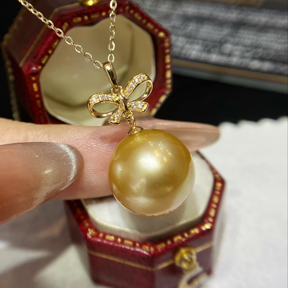 高級】南洋真珠 リボンモチーフペンダントトップk18 ペンダントトップ 