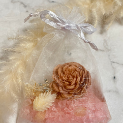【ボタニカルインテリア　サシェ】ドライフラワー、天然石のアロマ香るソルトサシェ 2枚目の画像