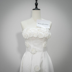 夢幻のウェディングドレス オフショルダー胸元のバラのデザイン ウエストで絞られたフ パーティードレス/演奏会G134 7枚目の画像