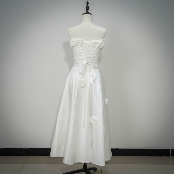 夢幻のウェディングドレス オフショルダー胸元のバラのデザイン ウエストで絞られたフ パーティードレス/演奏会G134 2枚目の画像