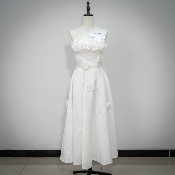 夢幻のウェディングドレス オフショルダー胸元のバラのデザイン ウエストで絞られたフ パーティードレス/演奏会G134 1枚目の画像