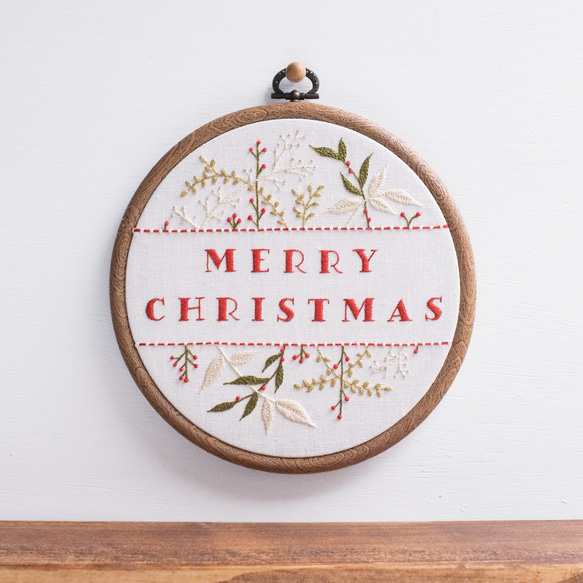 《即日発送可能♪》Merry Christmas×ボタニカル刺繍タペストリー  クリスマス 飾り クリスマスオーナメント 2枚目の画像